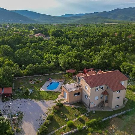 Villa Bravic Kraj  Exterior photo