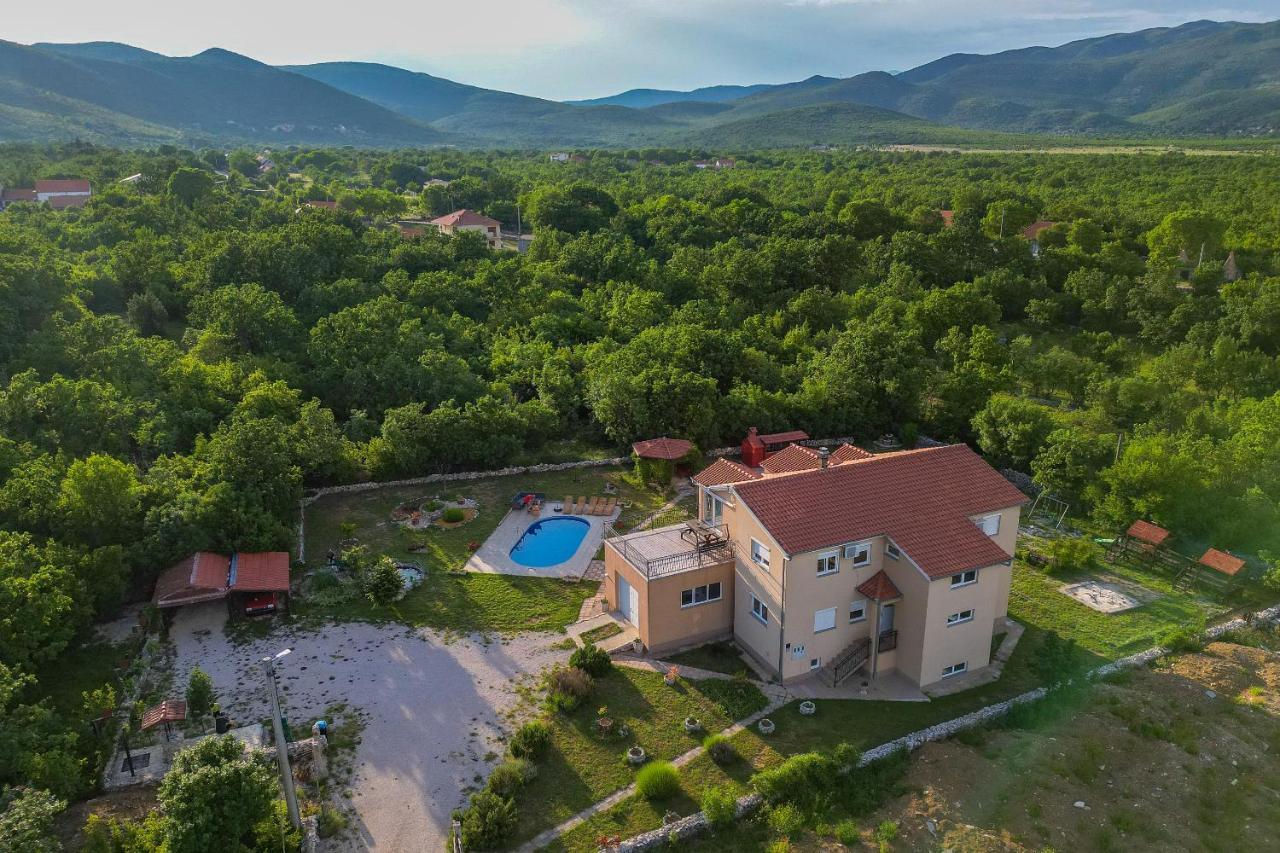 Villa Bravic Kraj  Exterior photo